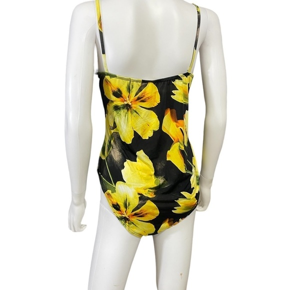 Women’s Floral Bodysuit
New - Picture 5 of 8